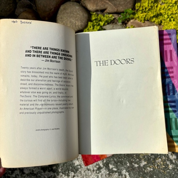 The Doors : The Complete Lyrics Paperback + The Doors Special Edition DVD Bundle - Picture 3 of 16